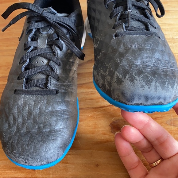 Nike Tiempo Indoor Soccer Shoes - Picture 7 of 9